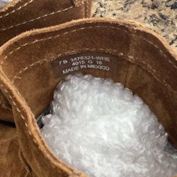 Women’s Frye Reddish Brown suede leather ankle boots  7 M. Adorable ❤️ like new - Picture 7 of 12